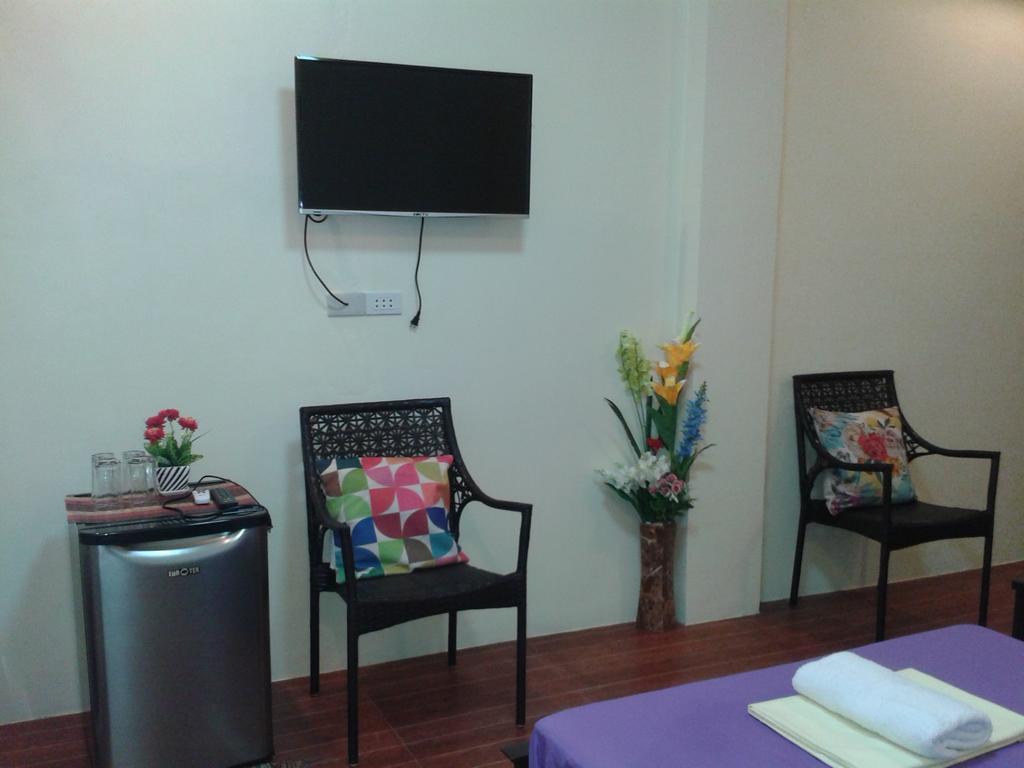 Vhauschild Transient -b Holiday home Alaminos